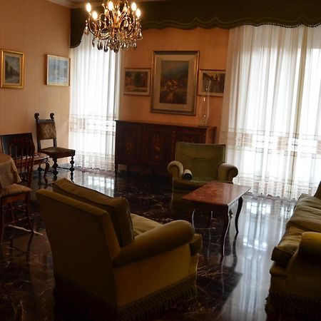 Eleganza Vicino Al Centro Di Torinoアパートメント エクステリア 写真